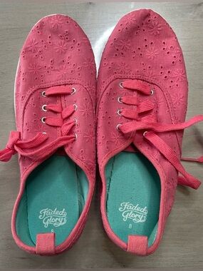 Faded Glory Women's Pink Eyelet Lace-Up Sneakers